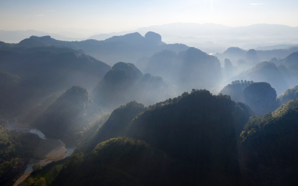 山外山，是什么模樣？